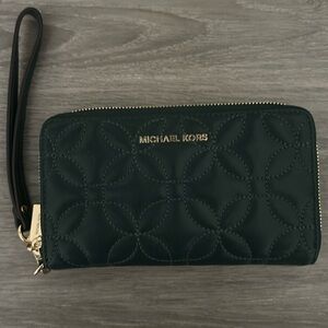 Michael Kora Wristlet Purse- New with tags!